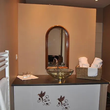 Bed and breakfast La Grange De La Dupuise 3*